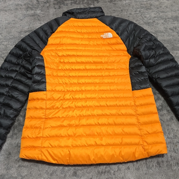 M North Face puffy jacket - Picture 4 of 4